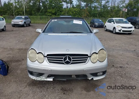 2004 Mercedes-Benz Clk 500 z USA, uszkodzony, nr VIN WDBTK75G04T020385